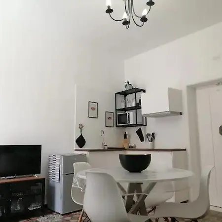 Dimora Scarpa * باري